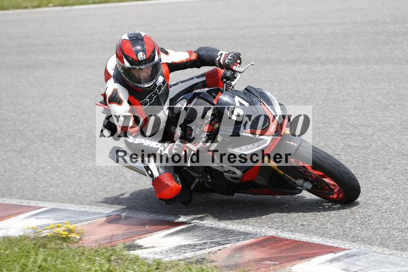 /Archiv-2024/29 12.06.2024 MOTO.CH Track Day ADR/Gruppe gelb/61